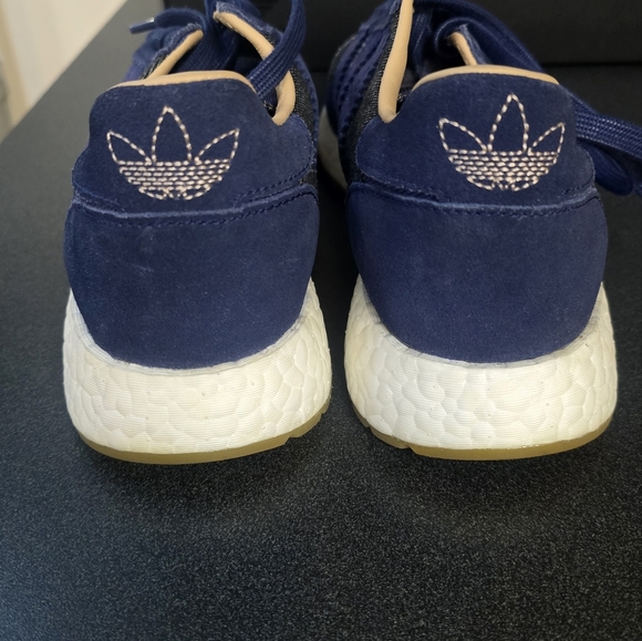 Adidas END Bodega Iniki Runner - Picture 4 of 7